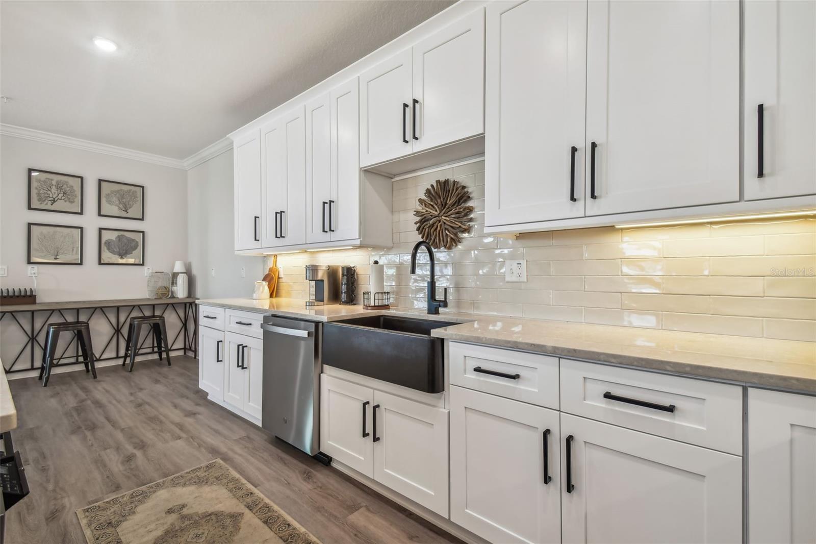 Image 15 of 43 For 19505 Gulf Boulevard 404