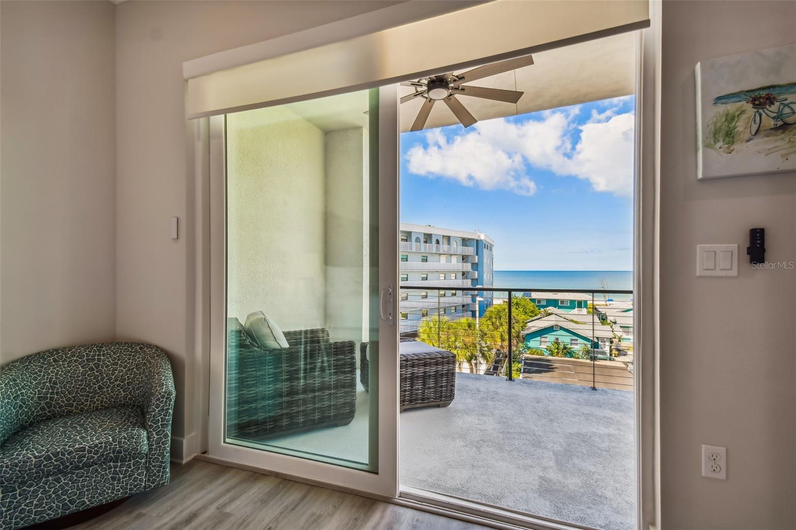 Image 30 of 43 For 19505 Gulf Boulevard 404