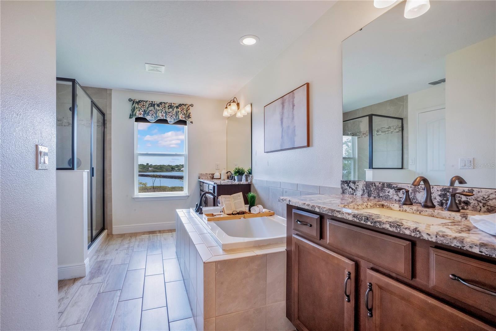 Image 14 of 34 For 9009 Palm Key Avenue
