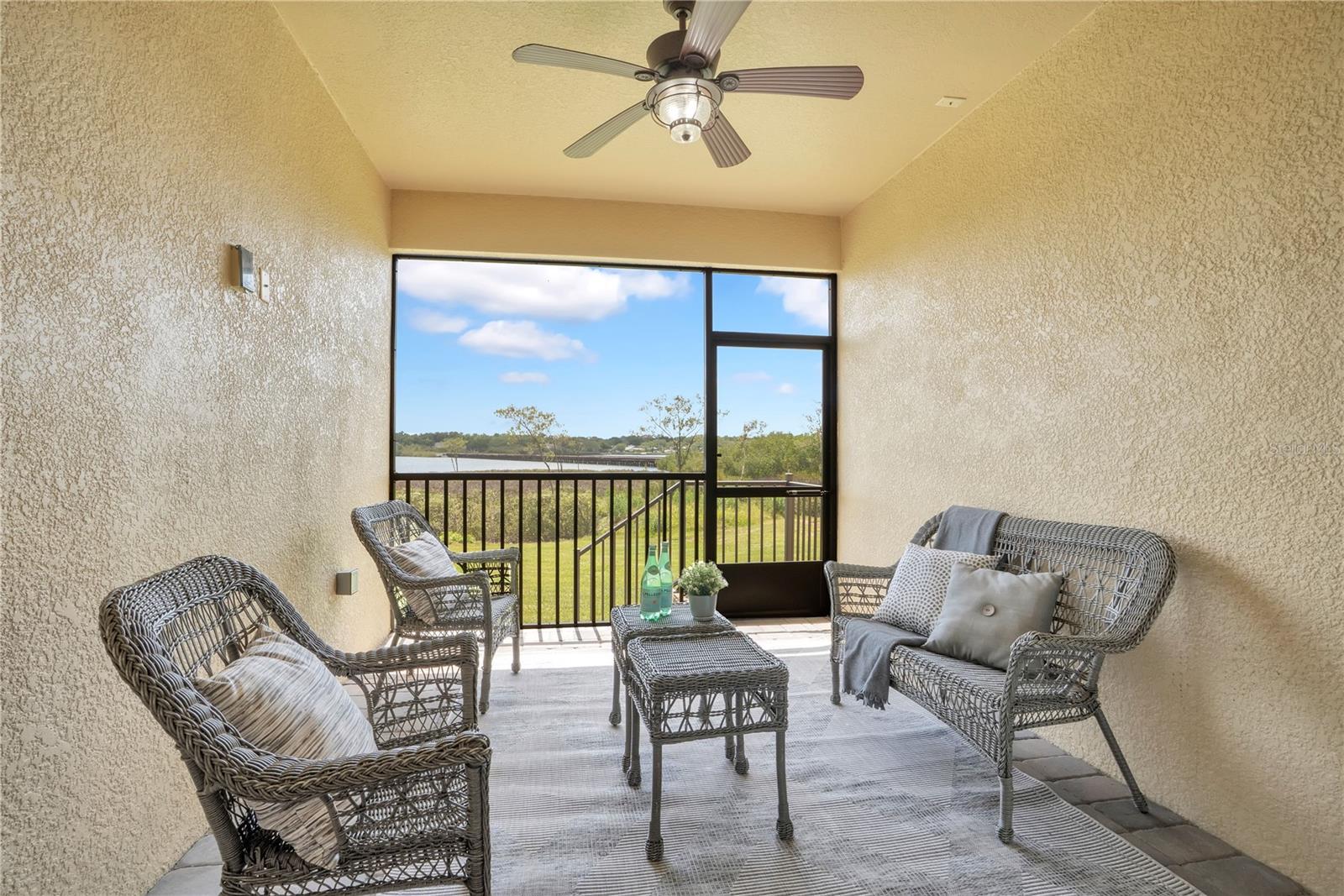 Image 24 of 34 For 9009 Palm Key Avenue