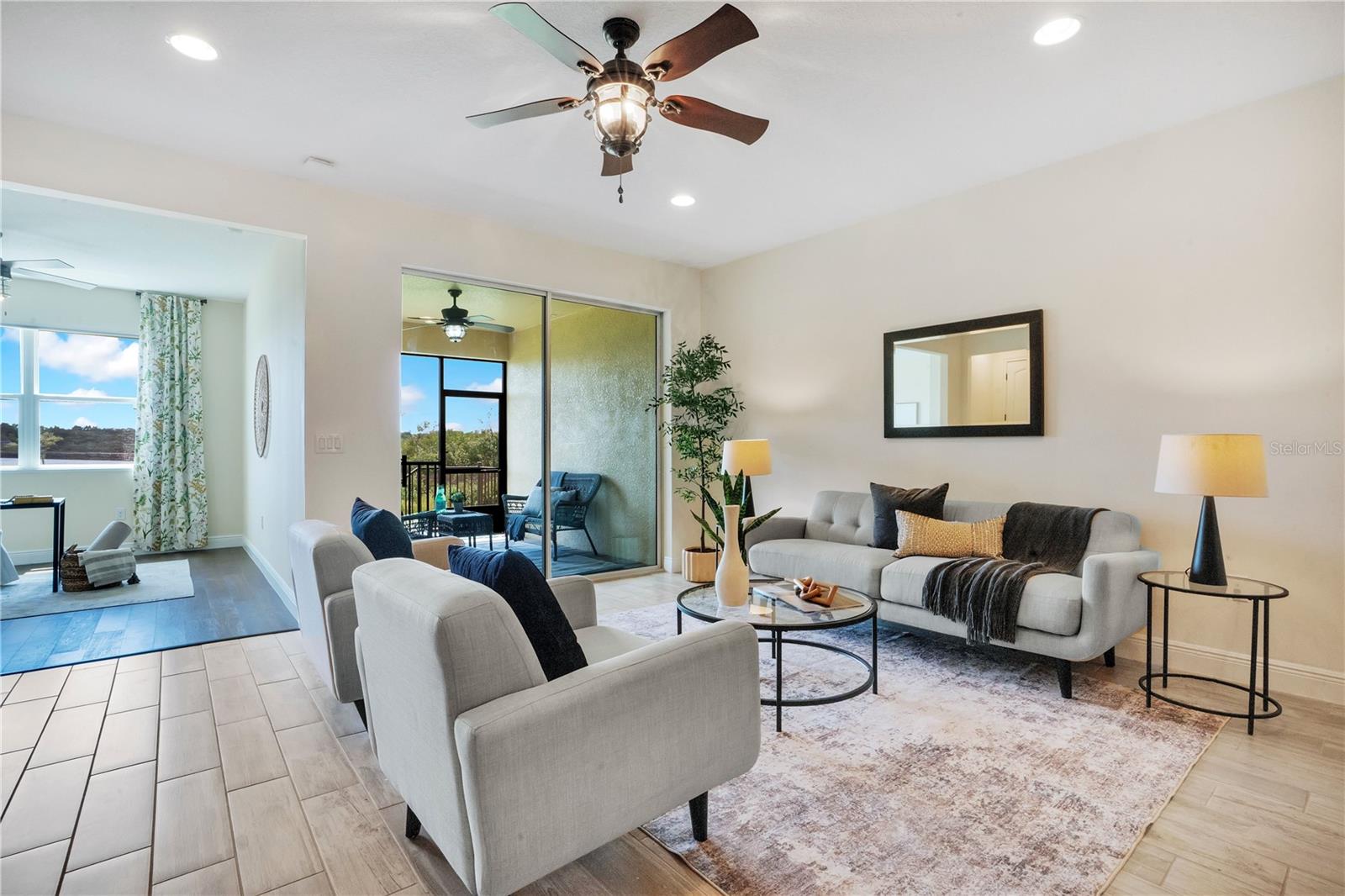 Image 6 of 34 For 9009 Palm Key Avenue