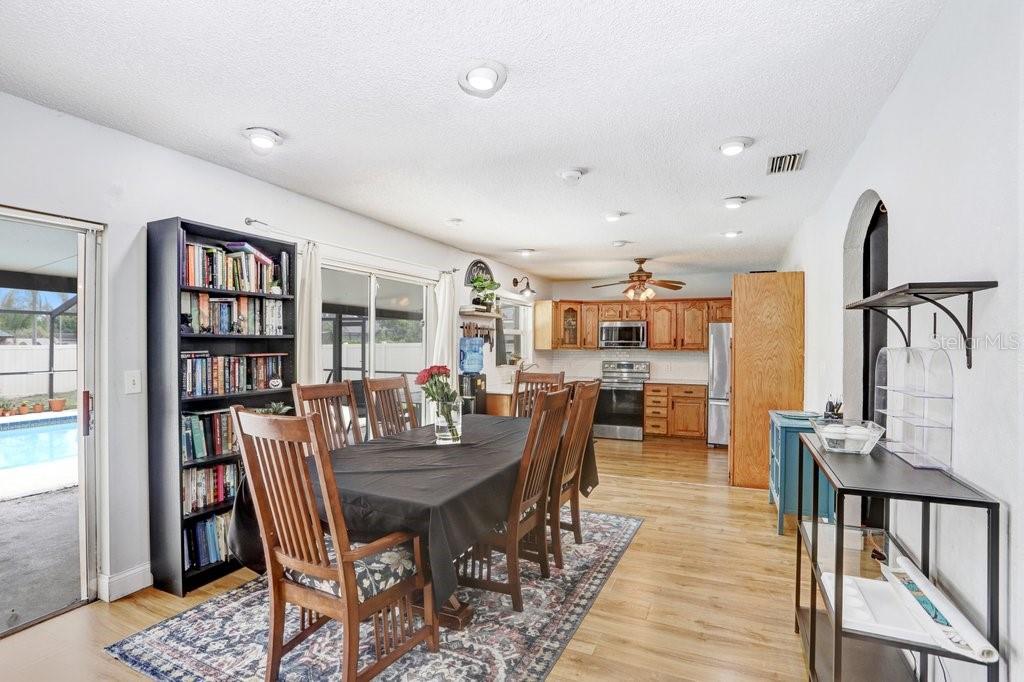 Image 10 of 38 For 1204 Lady Guinevere Drive