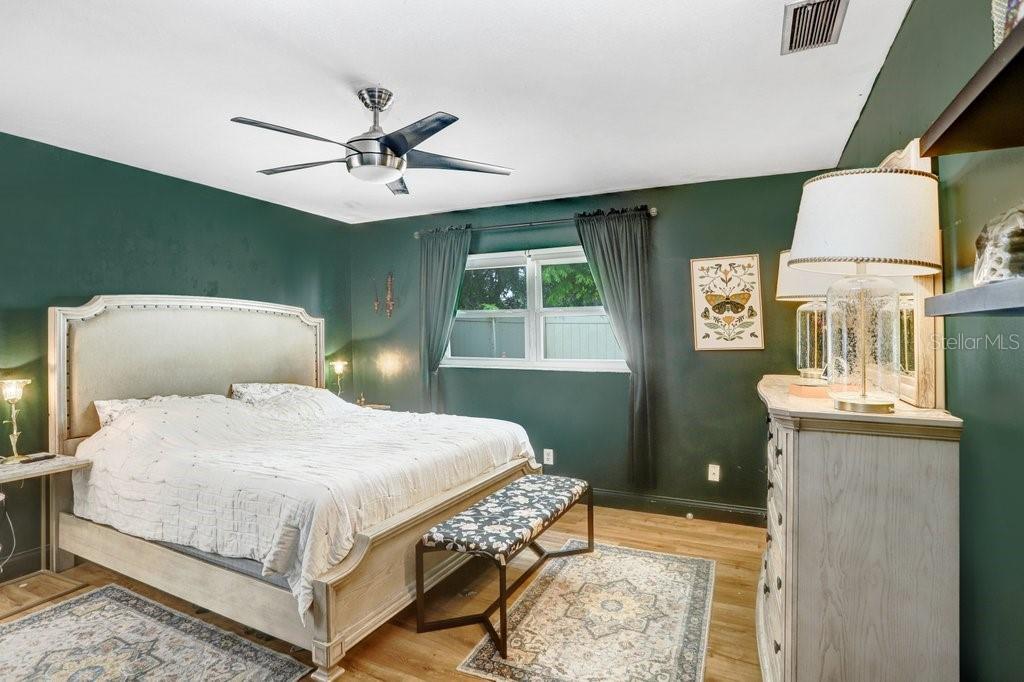 Image 13 of 38 For 1204 Lady Guinevere Drive
