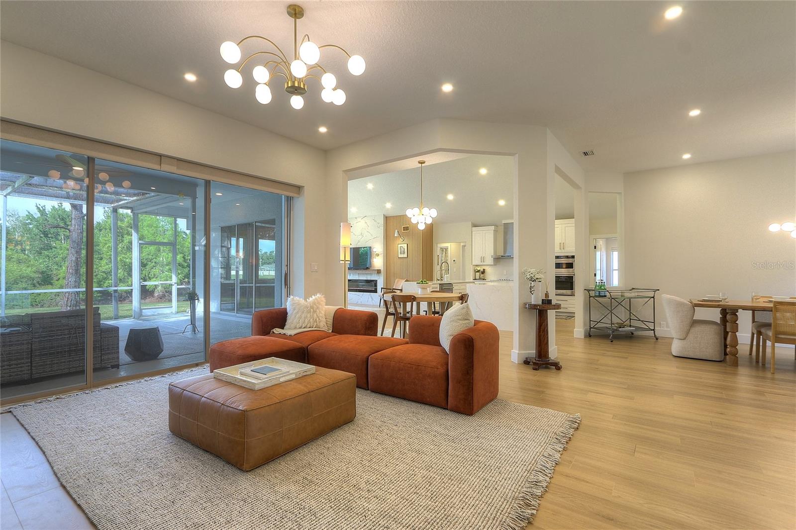 Image 21 of 67 For 204 Water View Court
