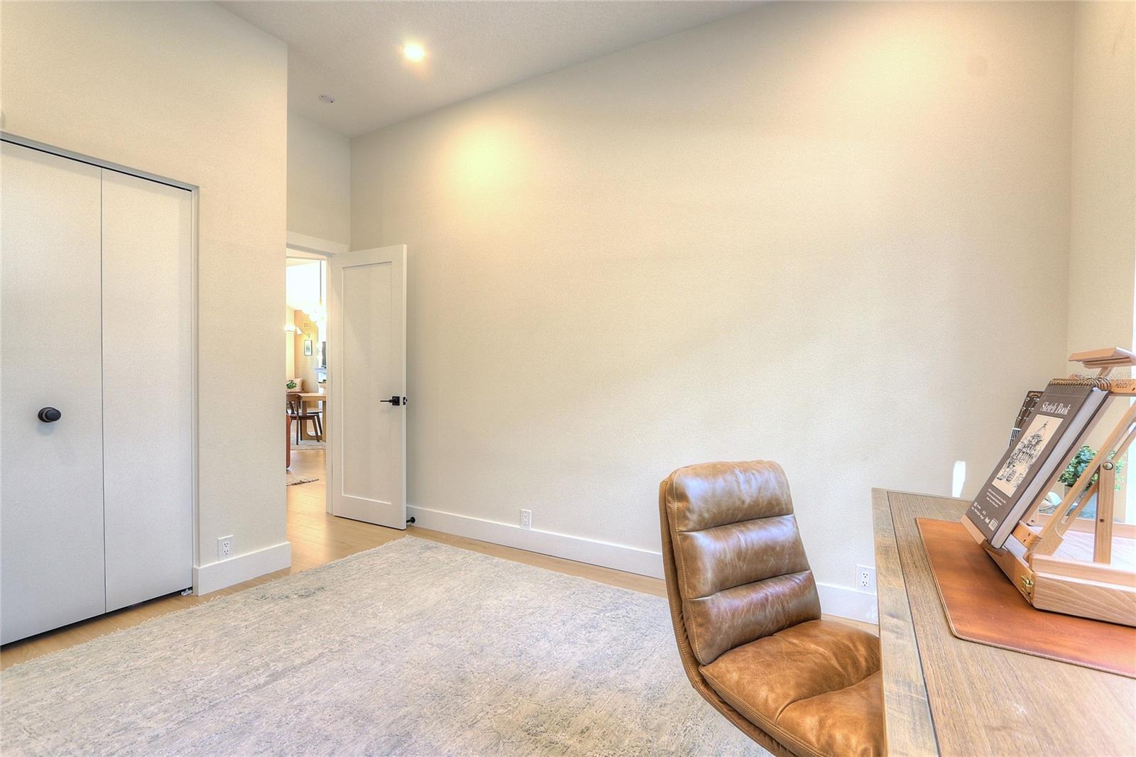 Image 42 of 67 For 204 Water View Court