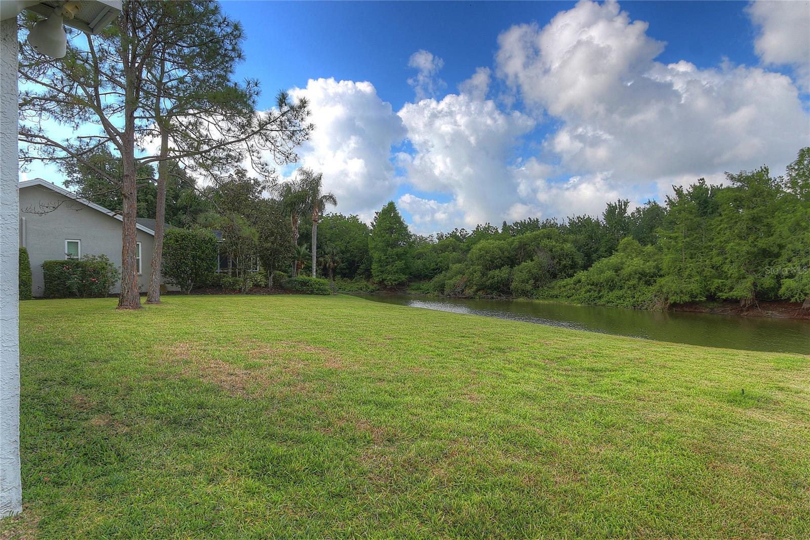 Image 53 of 67 For 204 Water View Court