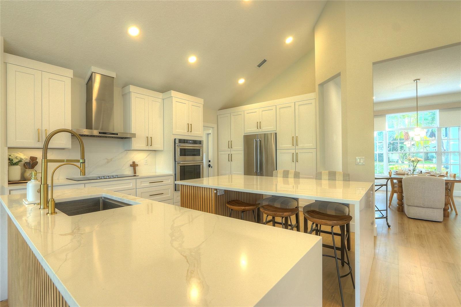 Image 6 of 67 For 204 Water View Court