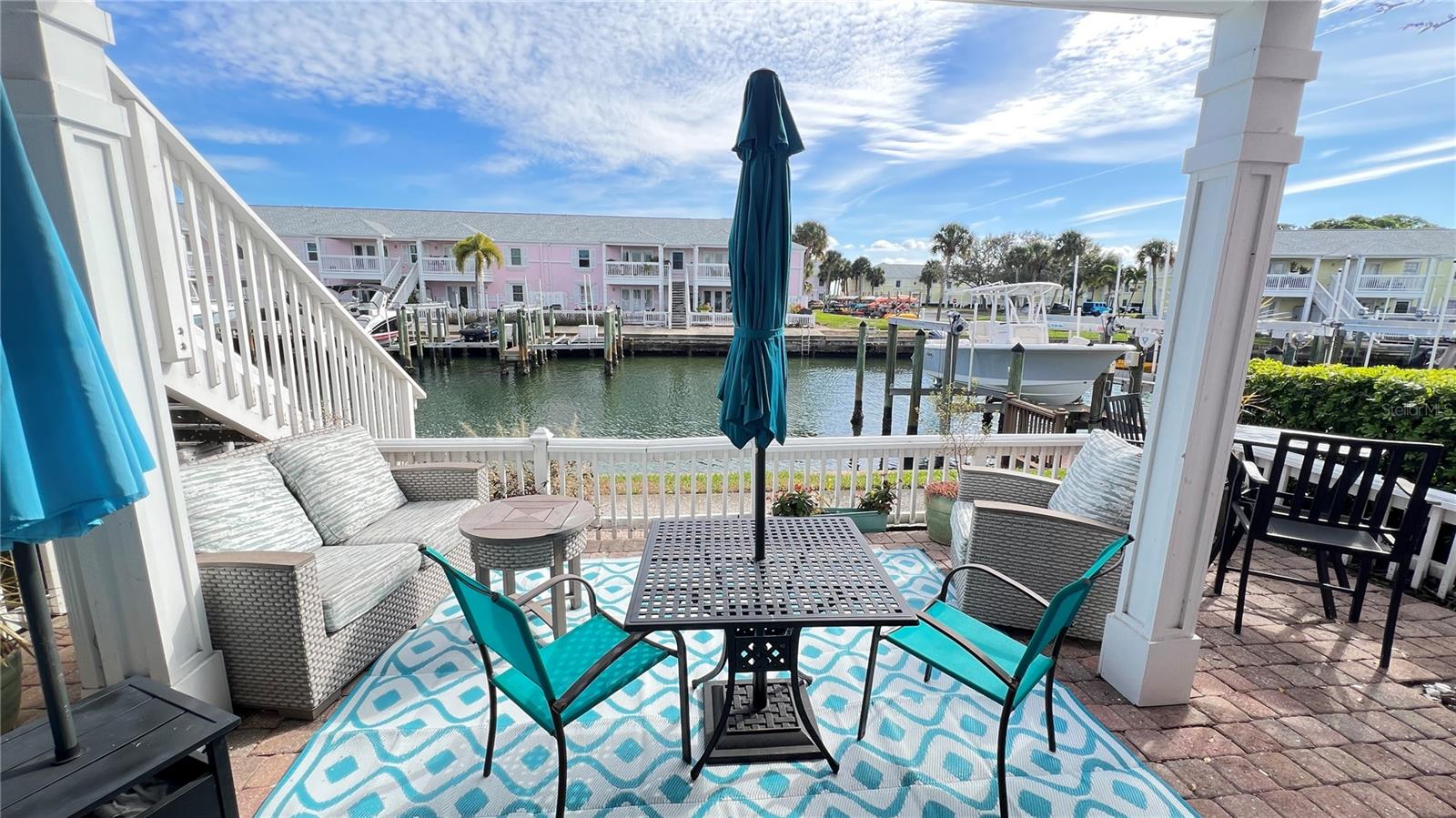 Details for 5164 Beach Drive Se B Furnishe, ST PETERSBURG, FL 33705