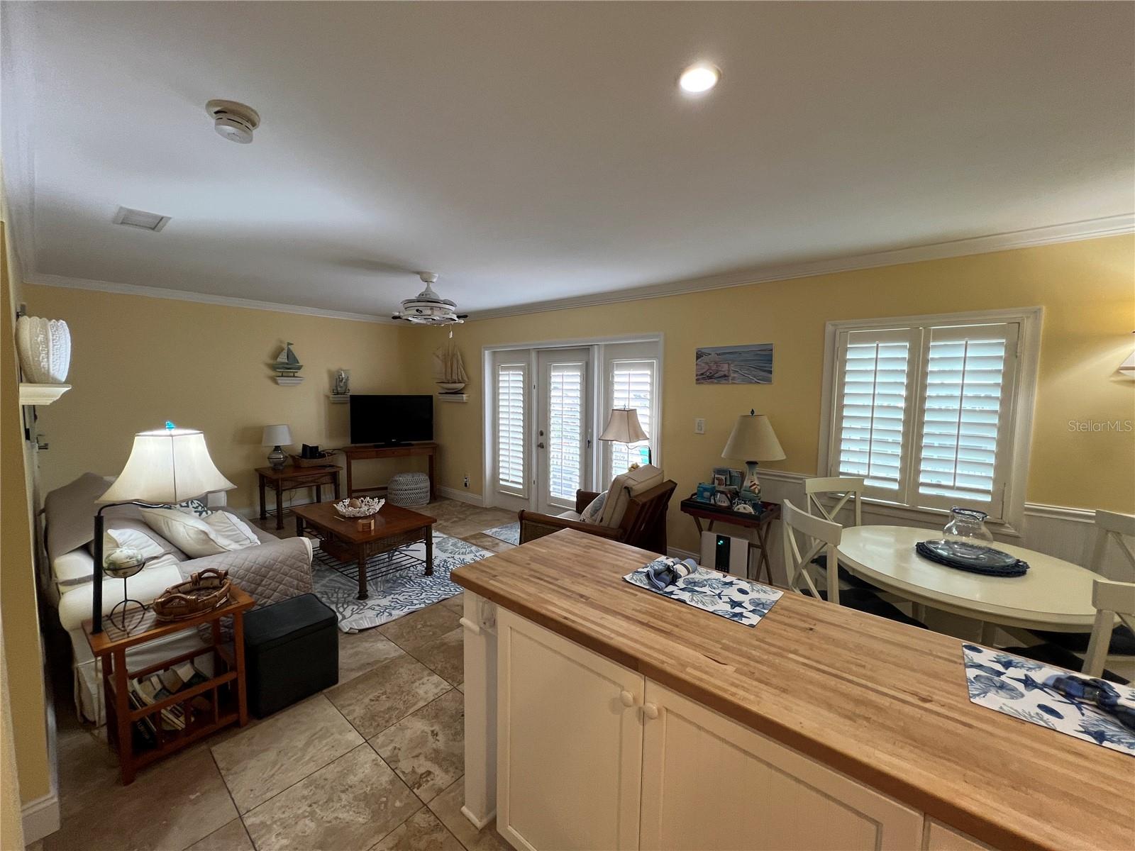 Image 10 of 24 For 5164 Beach Drive Se B Furnishe