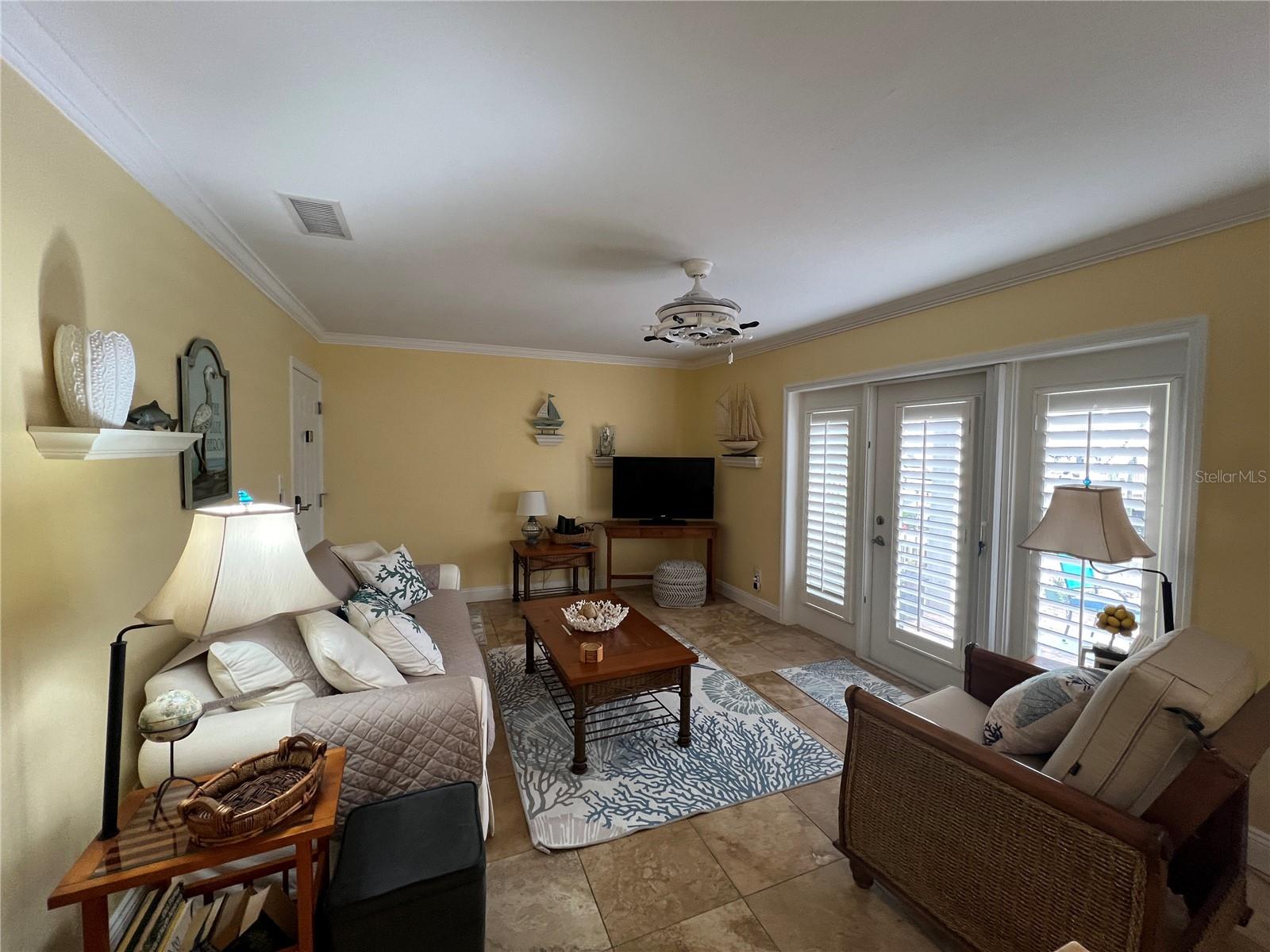 Image 2 of 24 For 5164 Beach Drive Se B Furnishe