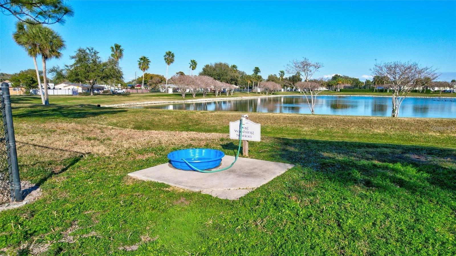 Image 21 of 24 For 5164 Beach Drive Se B Furnishe