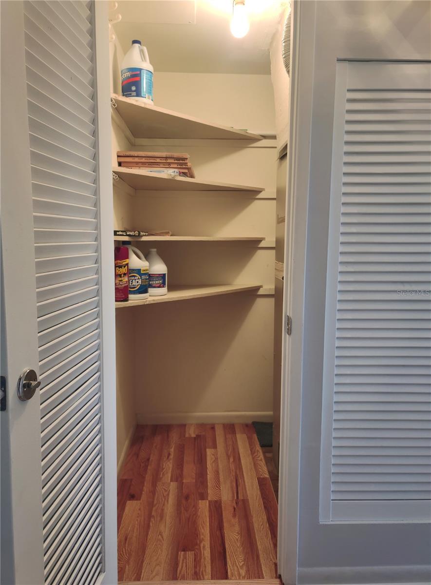 Image 12 of 48 For 5850 18th Street N 23