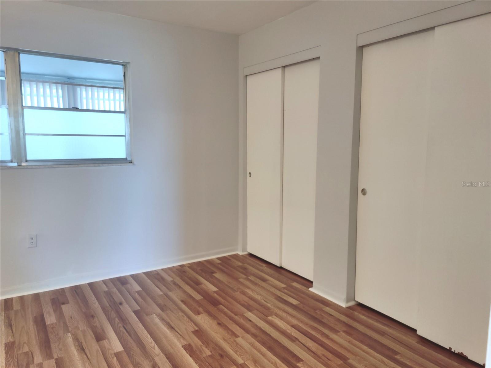Image 17 of 48 For 5850 18th Street N 23
