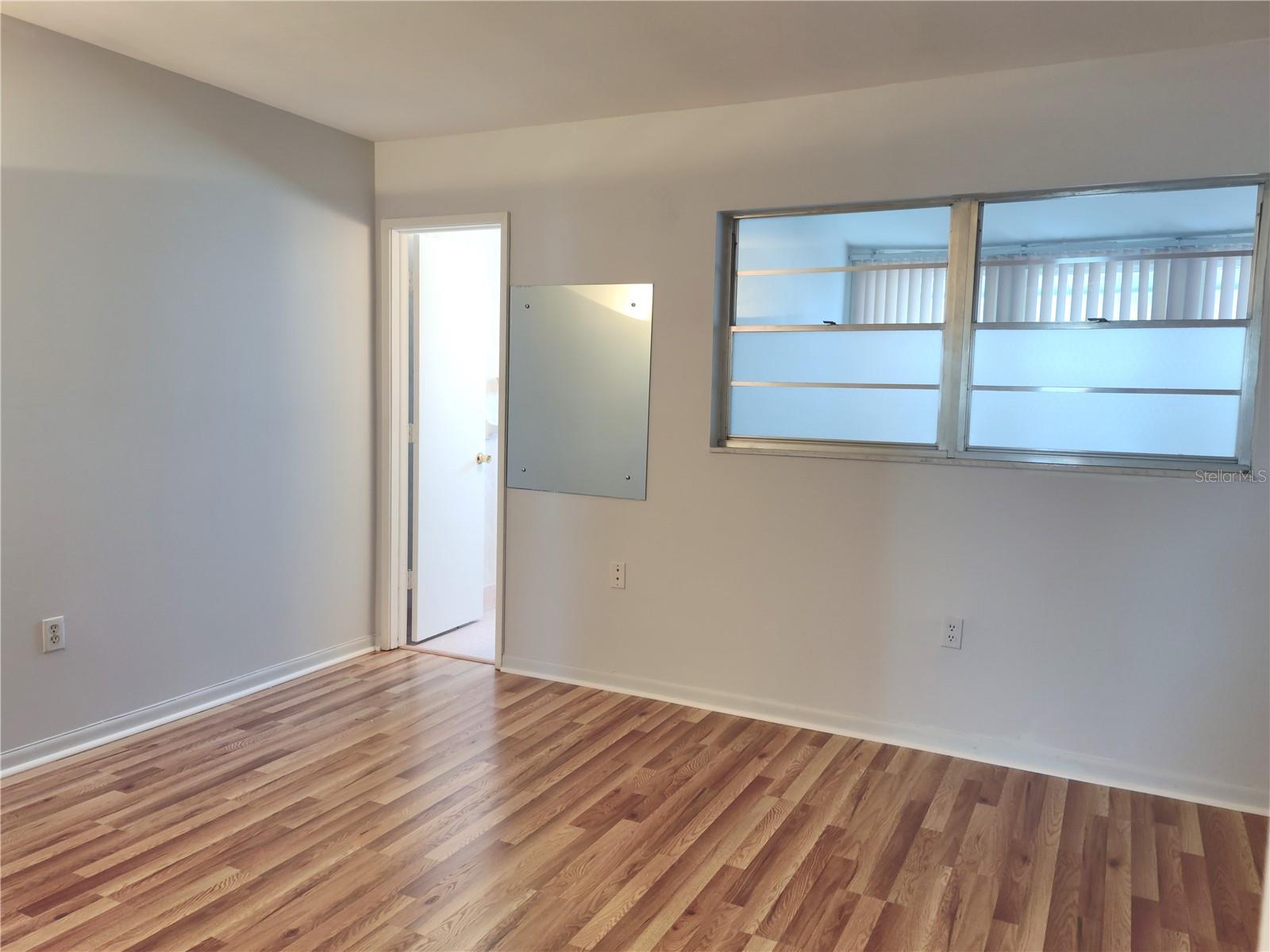 Image 18 of 48 For 5850 18th Street N 23