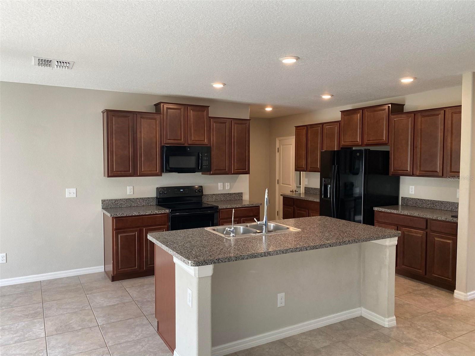 Image 5 of 16 For 9648 Sage Creek Drive