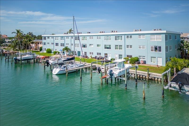 Image 4 of 28 For 12405 3rd Street E 201