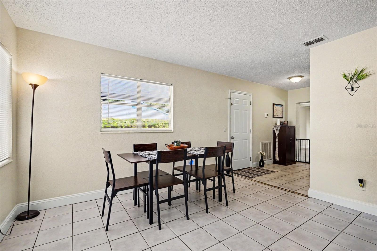 Image 10 of 34 For 734 Belair Avenue