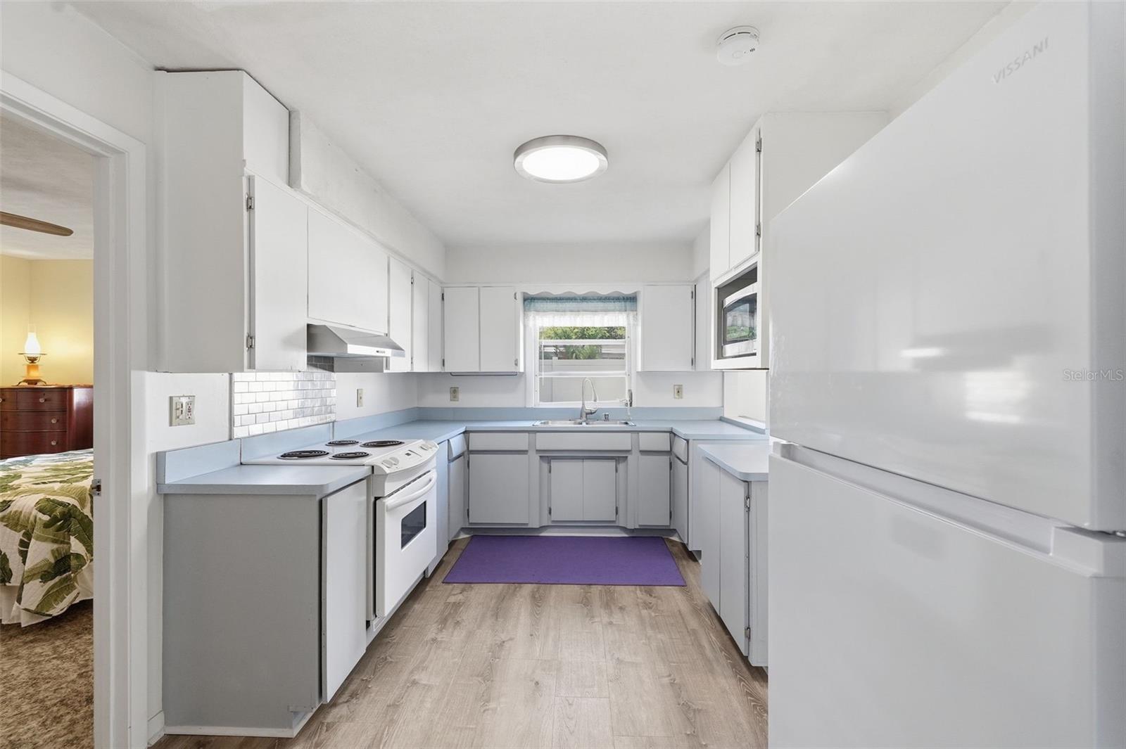 Image 10 of 34 For 6000 12th Way N