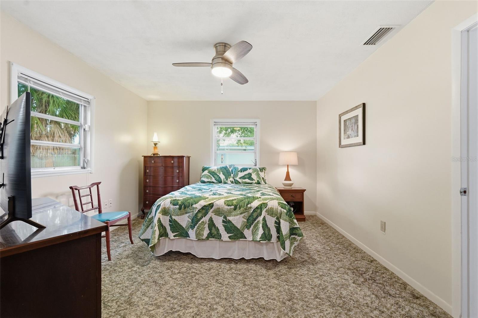 Image 20 of 34 For 6000 12th Way N