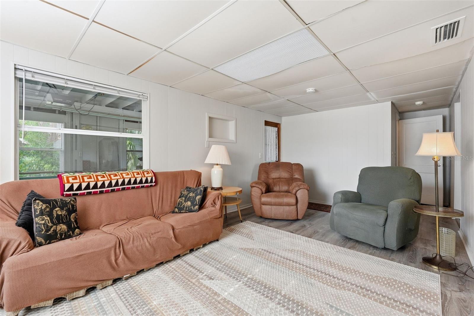 Image 8 of 34 For 6000 12th Way N