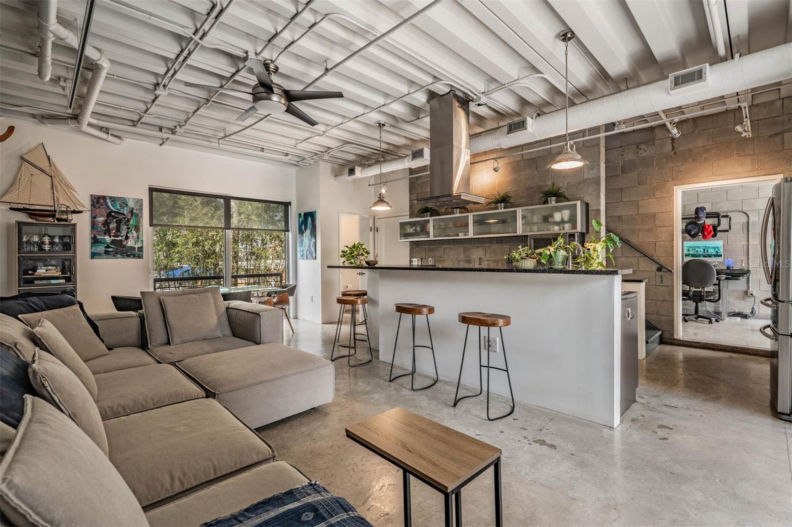 Image 3 of 31 For 3107 De Leon Street 6
