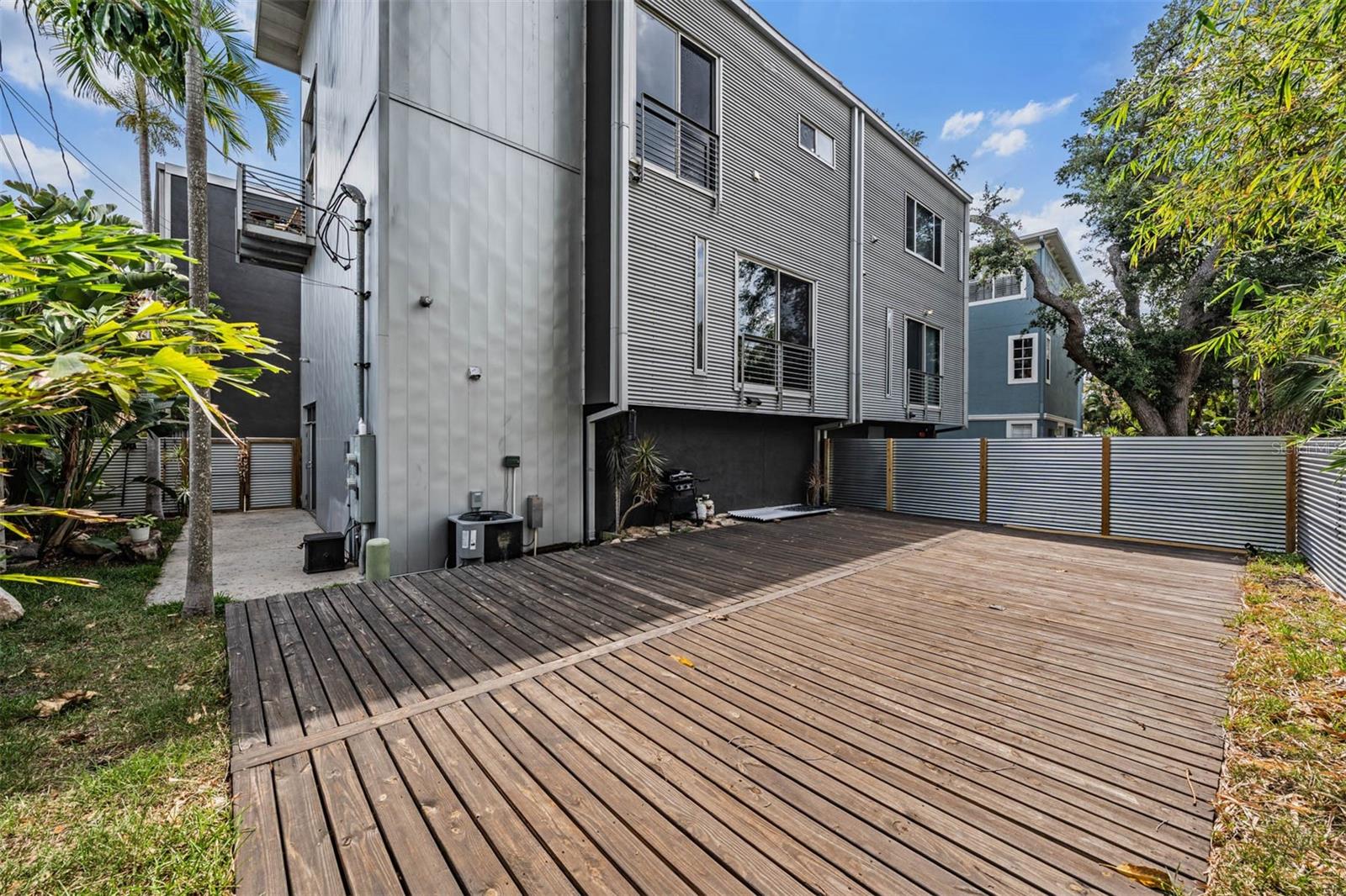 Image 30 of 31 For 3107 De Leon Street 6