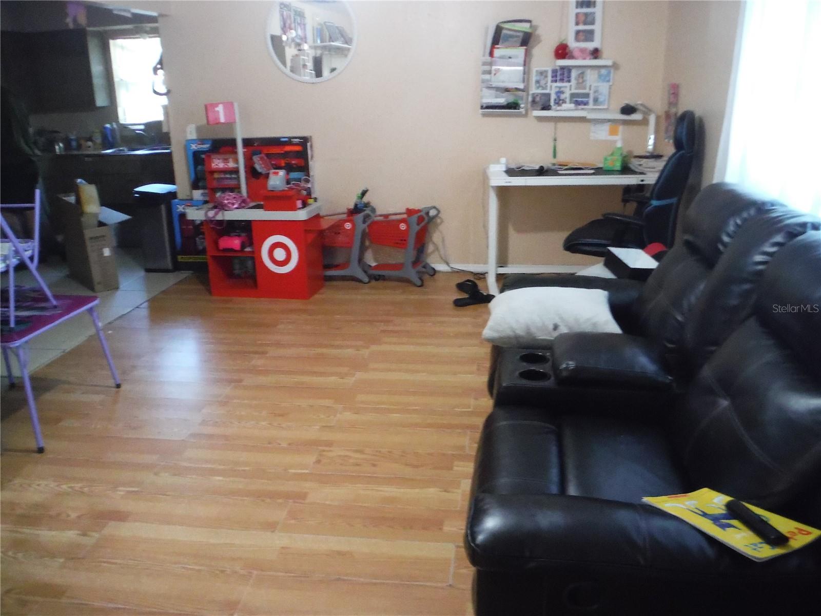 Image 2 of 7 For 3122 Green Acres Avenue
