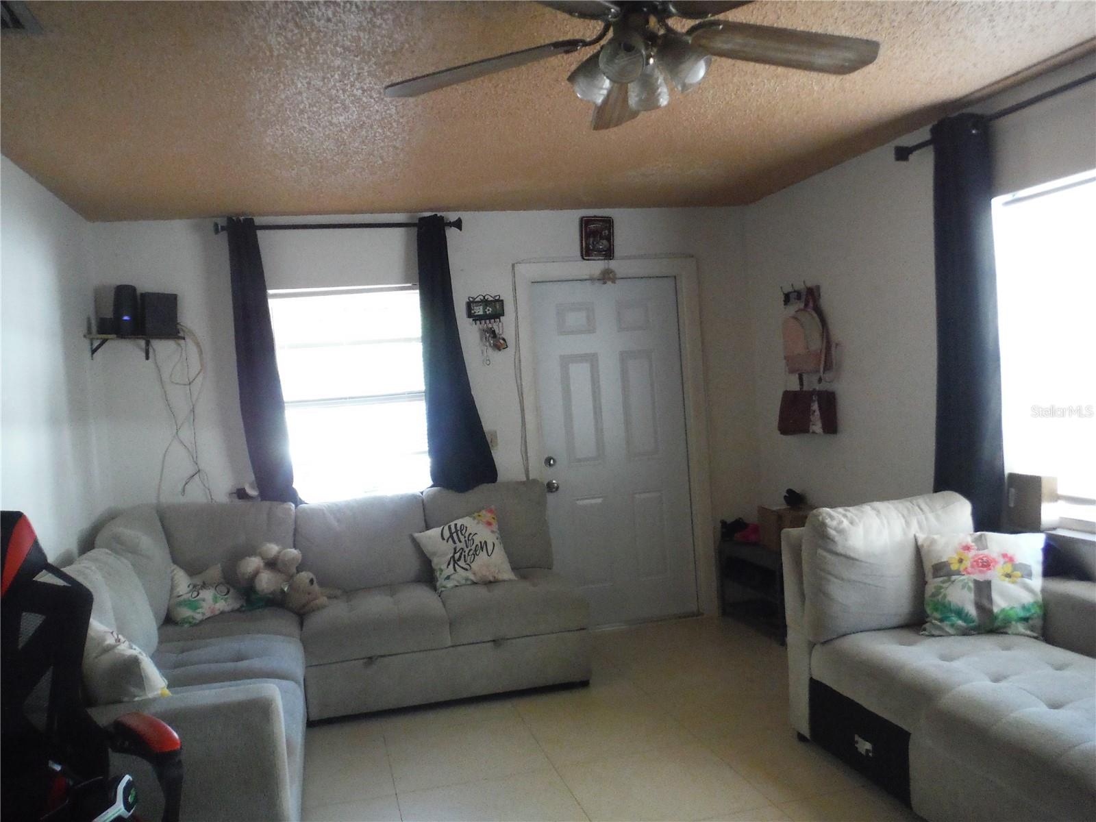 Image 7 of 7 For 3122 Green Acres Avenue