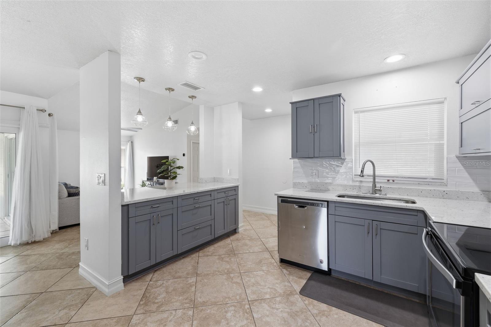 Image 11 of 43 For 10315 Chadbourne Drive