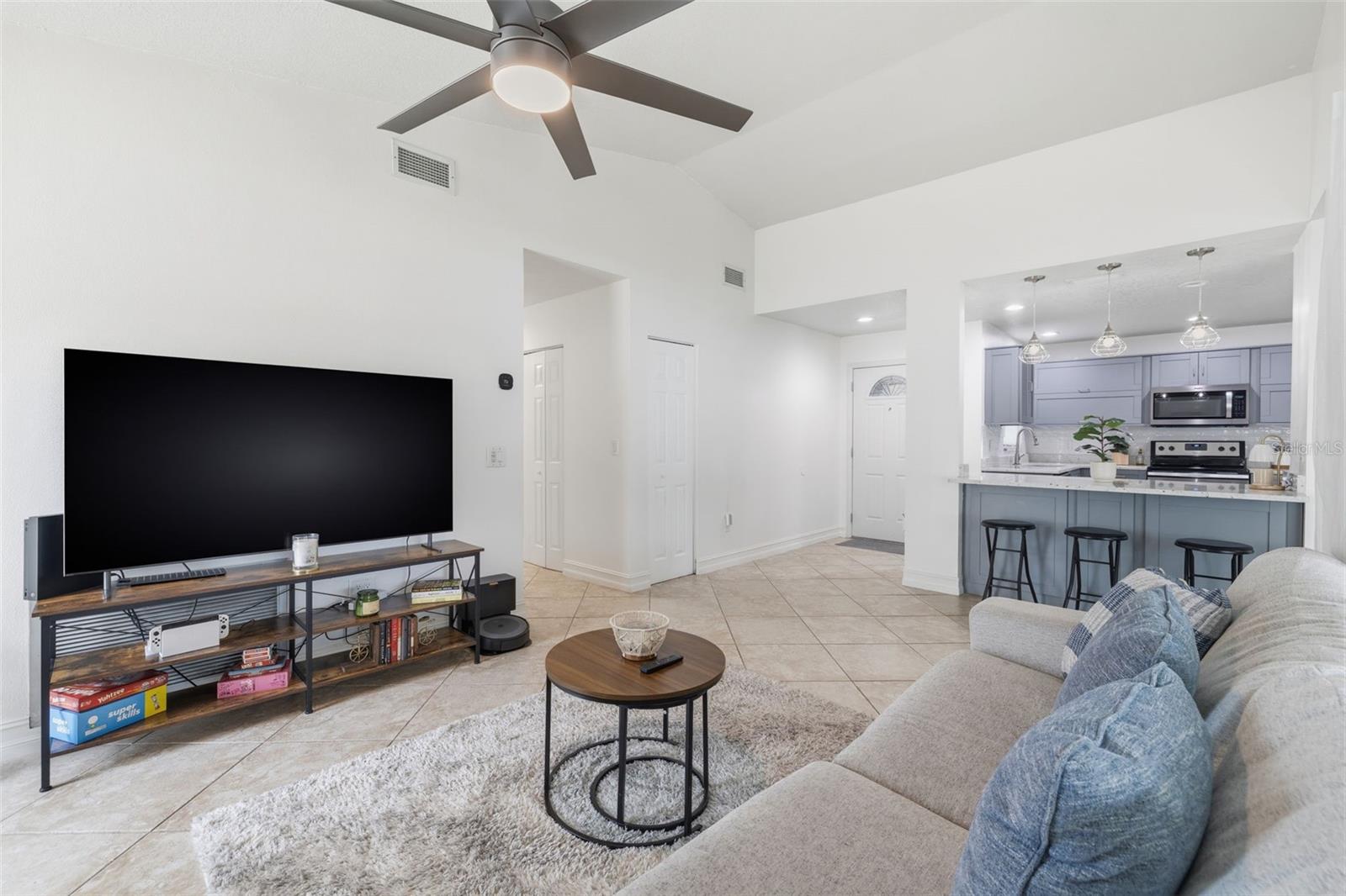 Image 5 of 43 For 10315 Chadbourne Drive