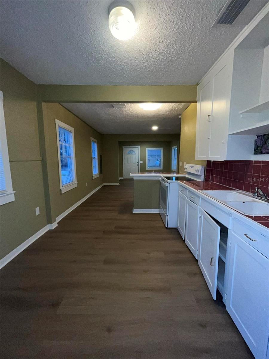 Image 7 of 30 For 2013 Oceanview Place