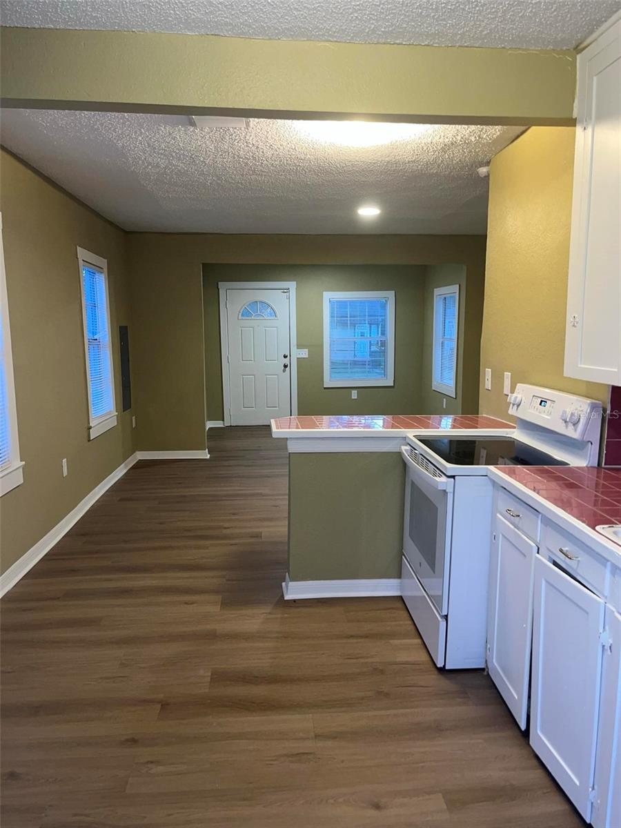 Image 8 of 30 For 2013 Oceanview Place
