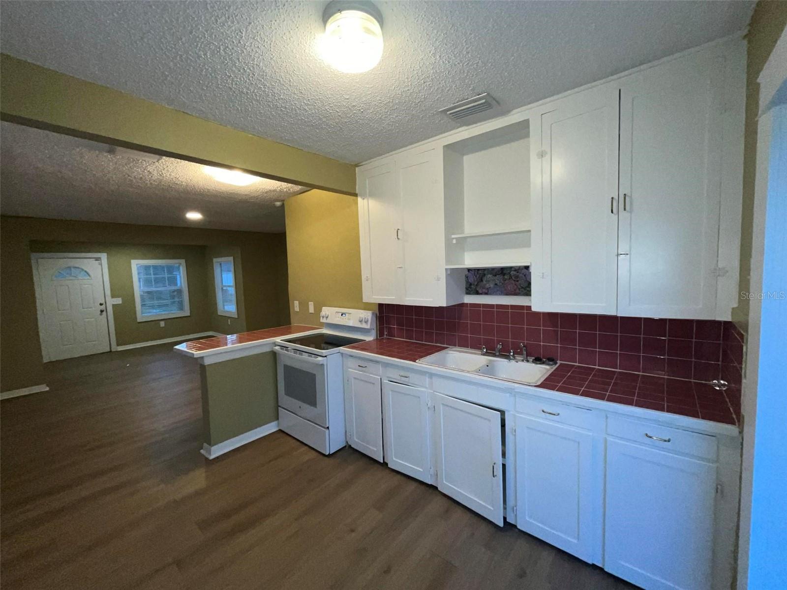 Image 9 of 30 For 2013 Oceanview Place