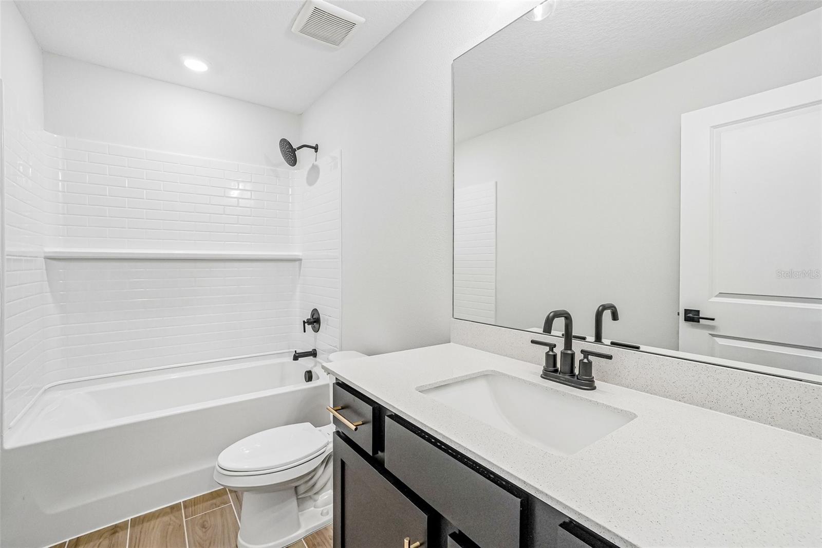 Image 36 of 59 For 7524 Deer Valley Circle