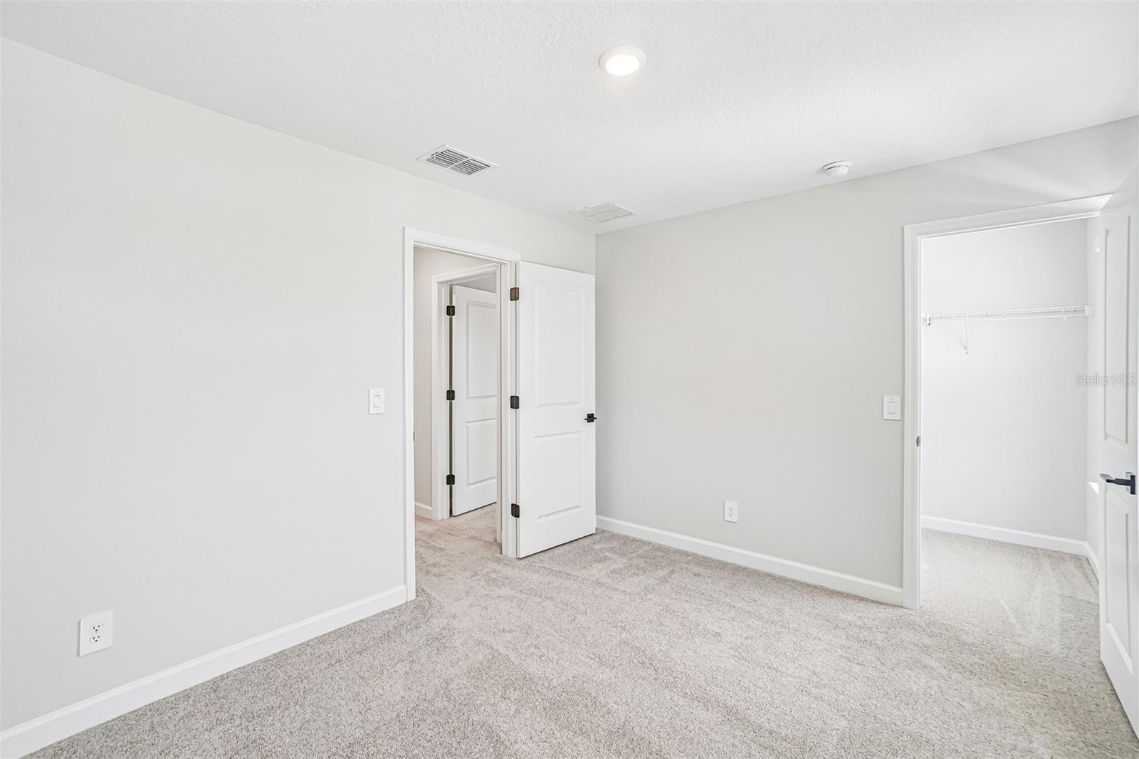Image 38 of 59 For 7524 Deer Valley Circle