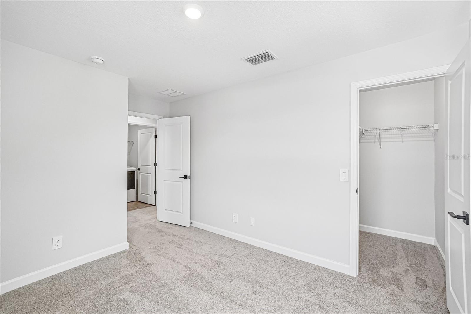 Image 40 of 59 For 7524 Deer Valley Circle