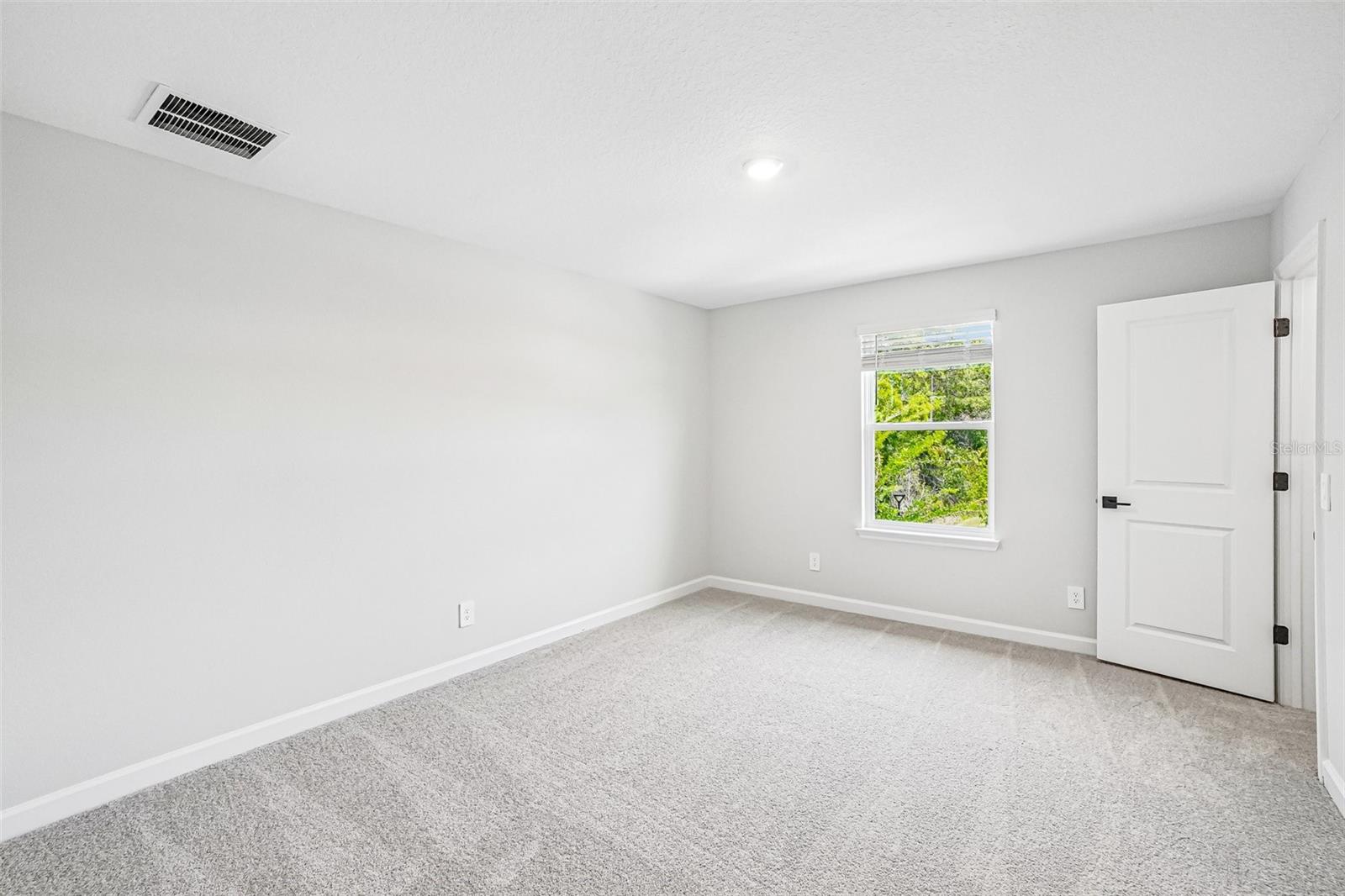Image 42 of 59 For 7524 Deer Valley Circle