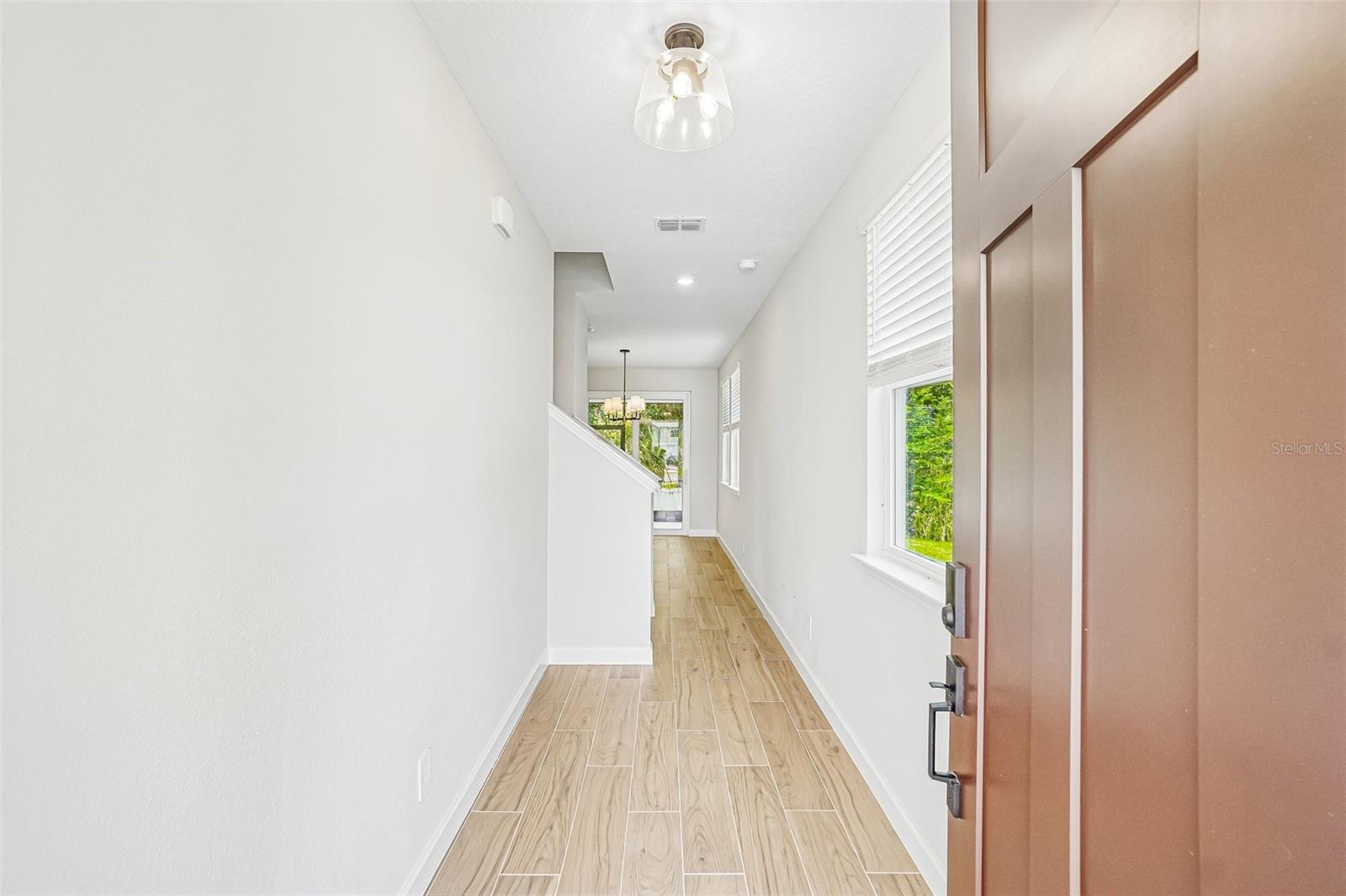 Image 8 of 59 For 7524 Deer Valley Circle