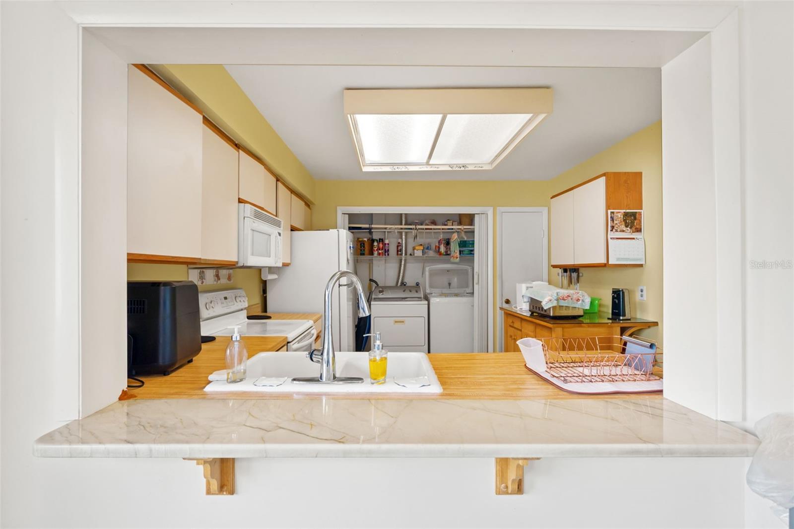 Image 13 of 50 For 4138 Pinelake Lane 201