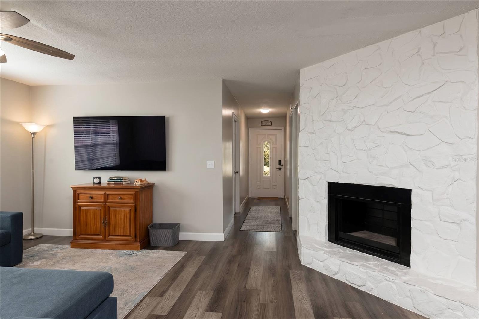 Image 4 of 24 For 4703 Serena Drive