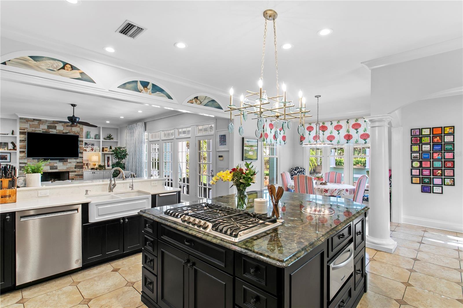Listing photo id 9 for 3126 Oaklyn Avenue