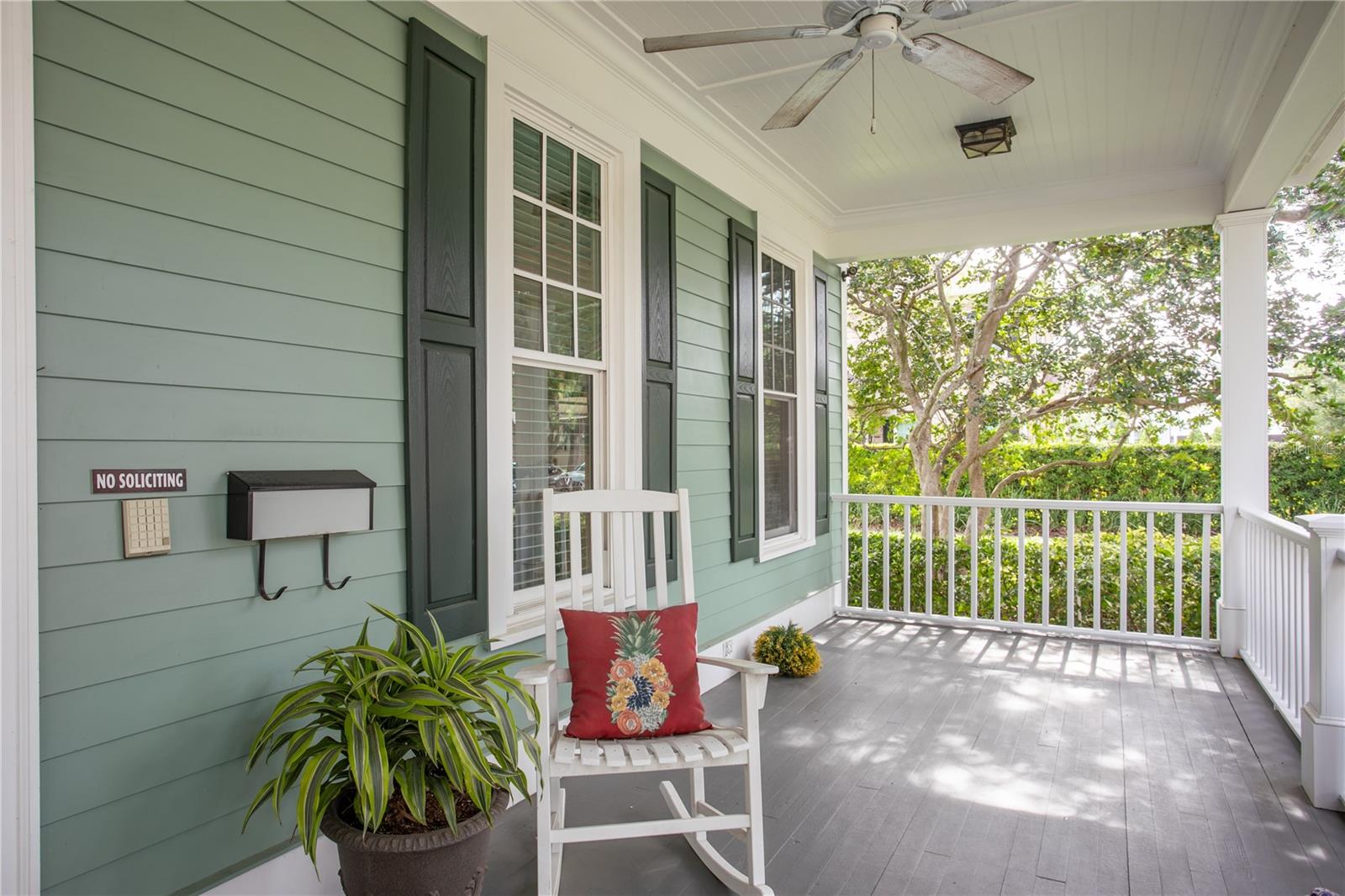 Listing photo id 0 for 3126 Oaklyn Avenue