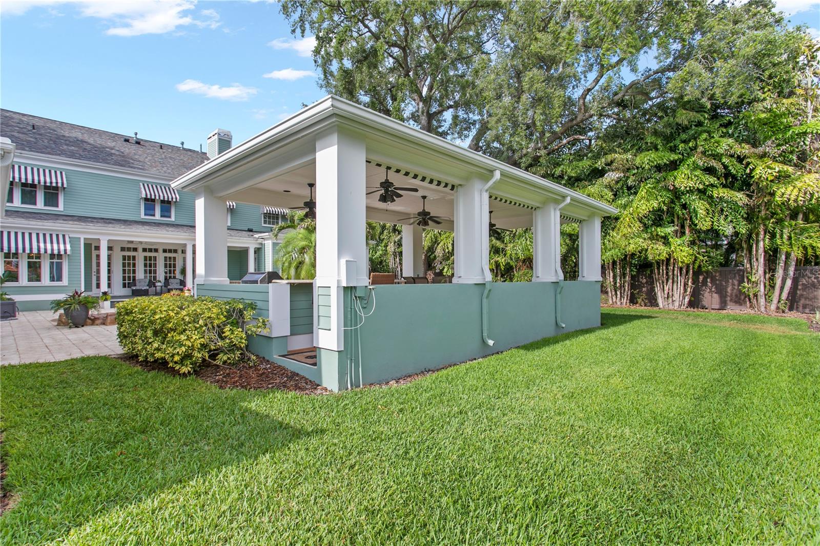 Listing photo id 27 for 3126 Oaklyn Avenue