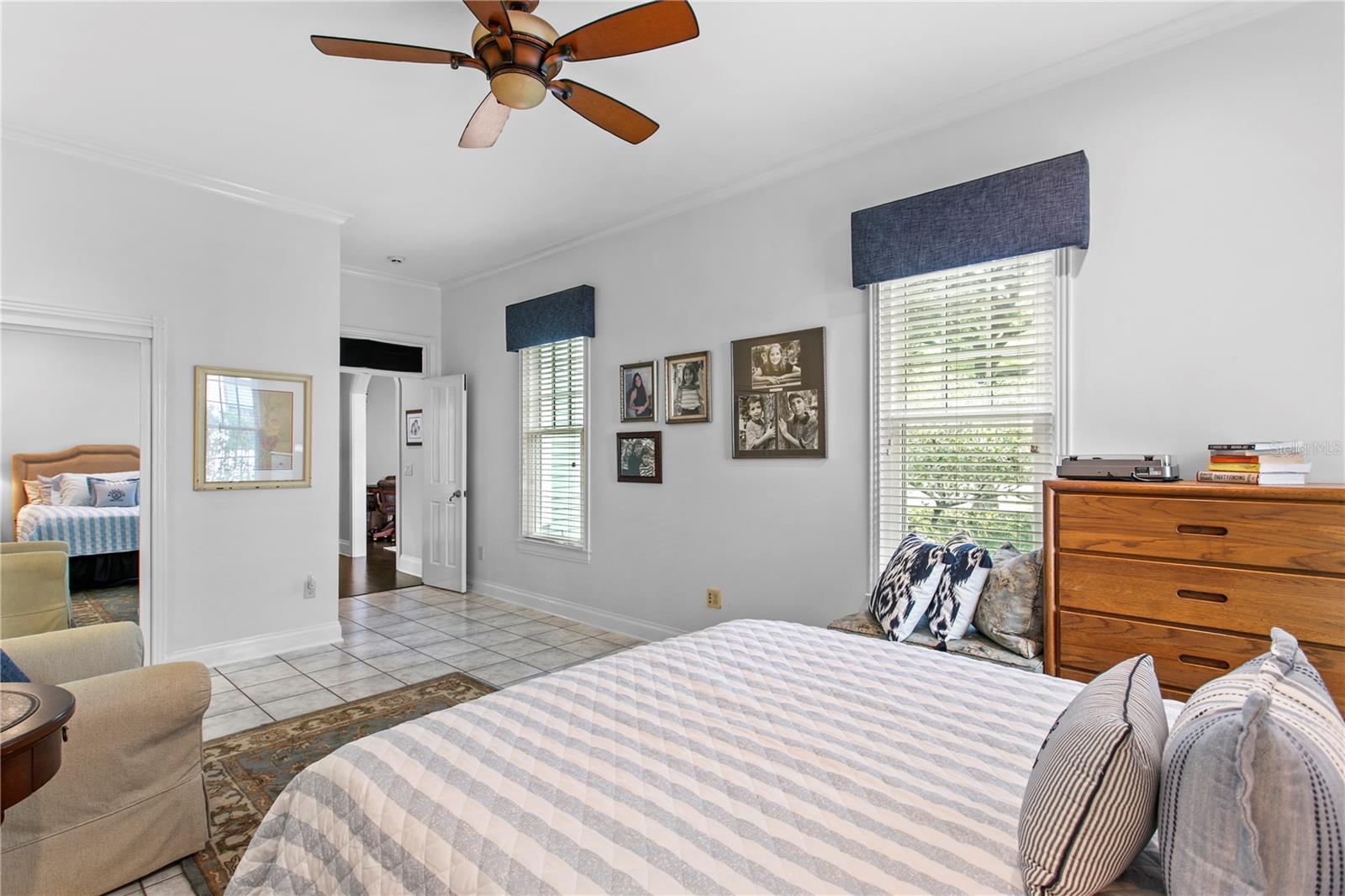 Listing photo id 36 for 3126 Oaklyn Avenue