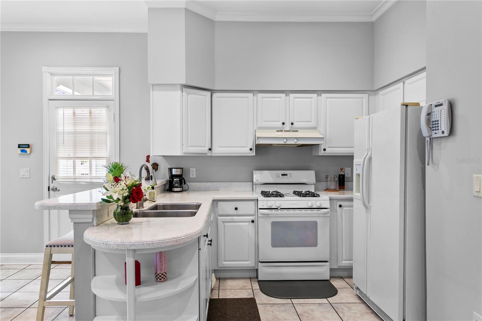 Listing photo id 41 for 3126 Oaklyn Avenue