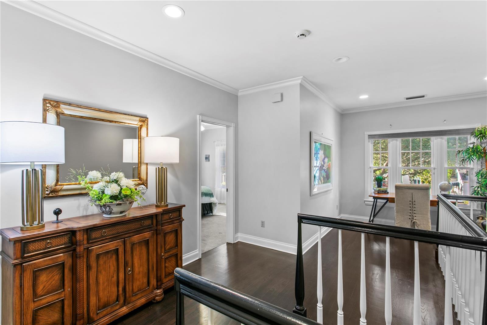 Listing photo id 57 for 3126 Oaklyn Avenue