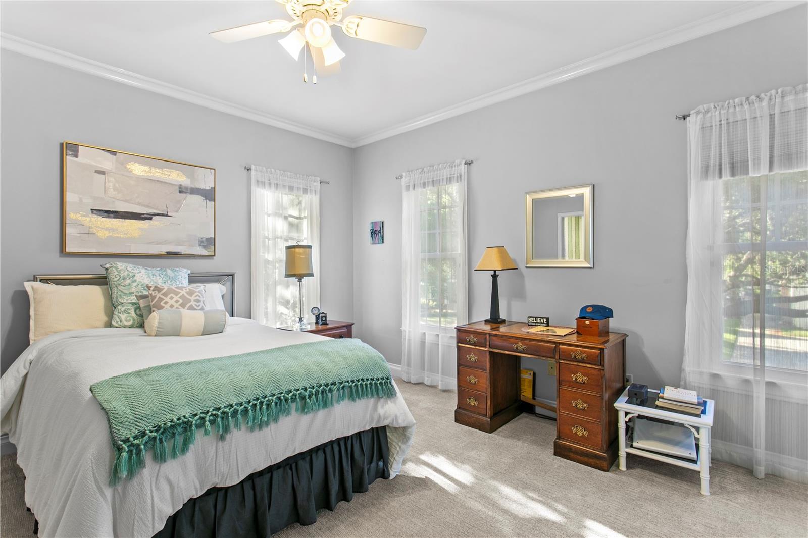 Listing photo id 62 for 3126 Oaklyn Avenue