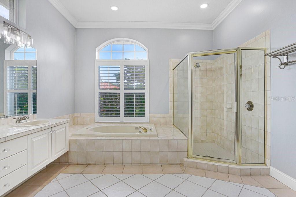 Image 24 of 94 For 30303 Laurelwood Lane