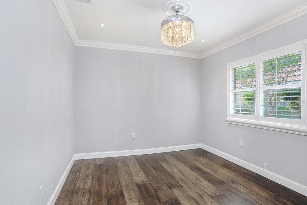 Image 30 of 94 For 30303 Laurelwood Lane