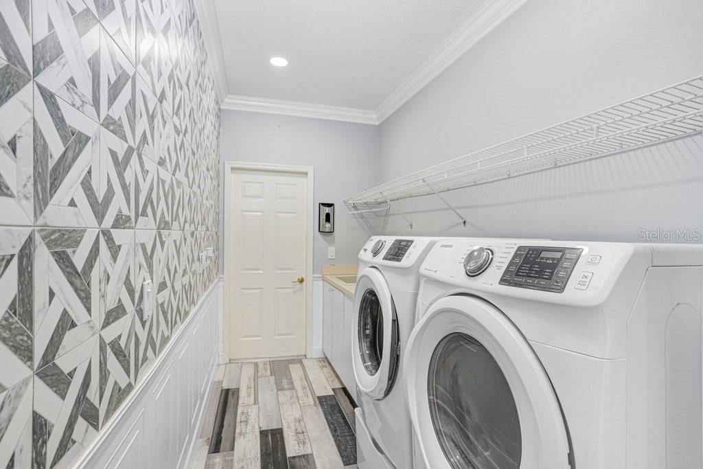 Image 35 of 94 For 30303 Laurelwood Lane